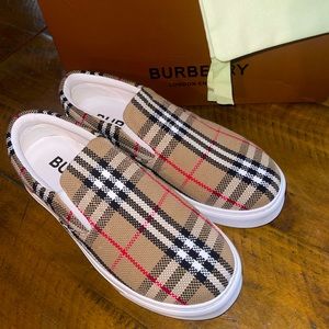 Burberry sneakers